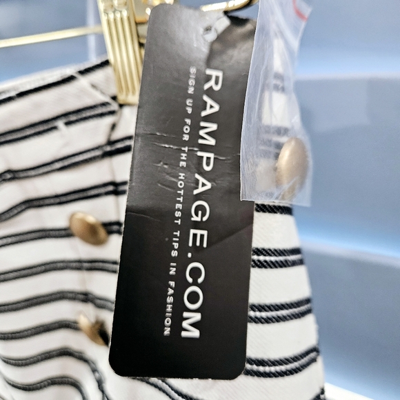 RAMPAGE Black and white striped skirt size 11 - Picture 4 of 6
